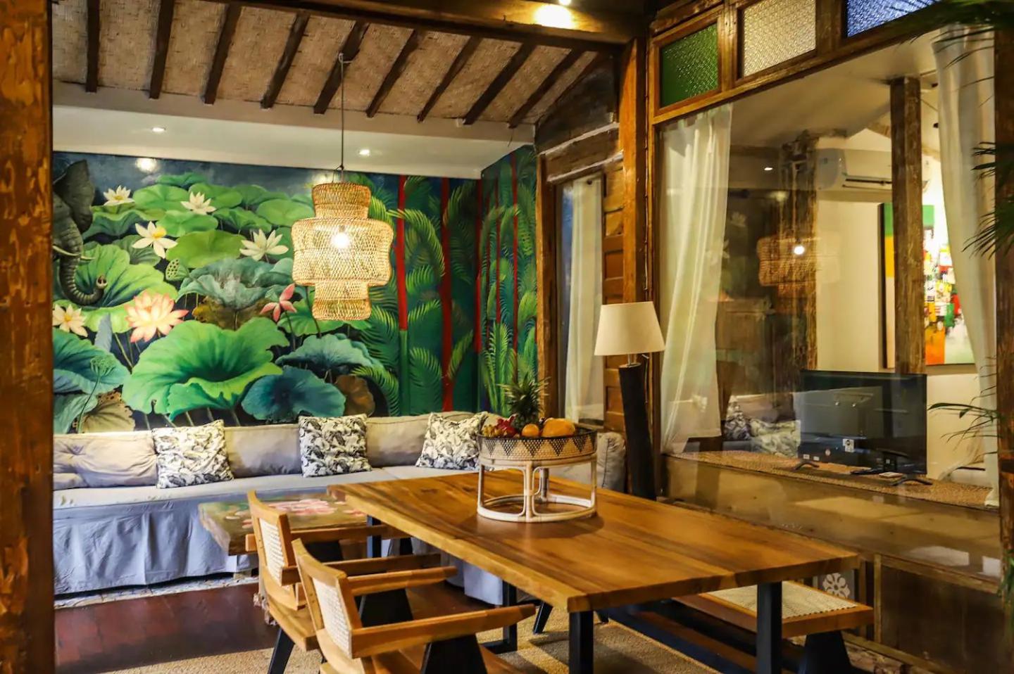 Nicely-decorated Compact With Plunge Pool * Ubud